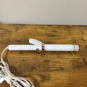 T3 SinglePass Ceramic Curling Iron 1.25”